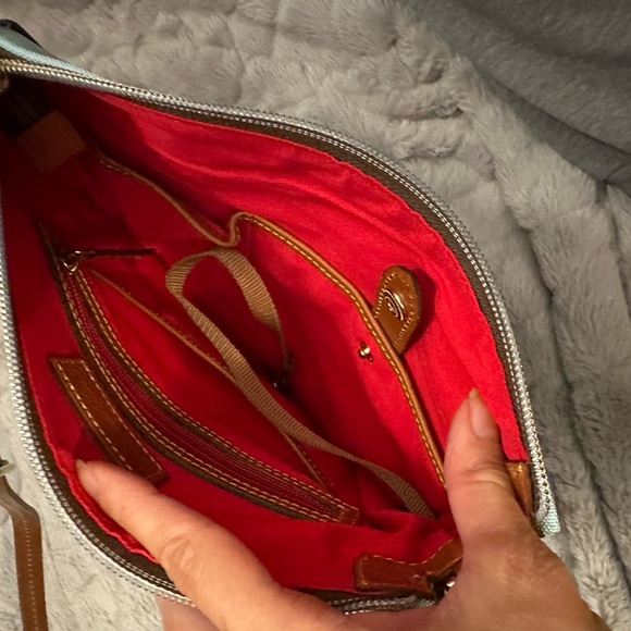 New Never Used Dooney and Bourke Purse - Picture 3 of 8